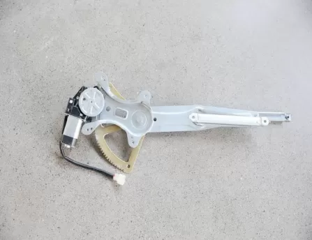 Lifter front left electric