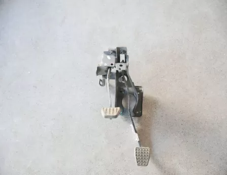Pedal assembly EC718