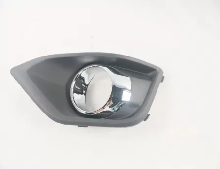 Fog lamp cover left CS35