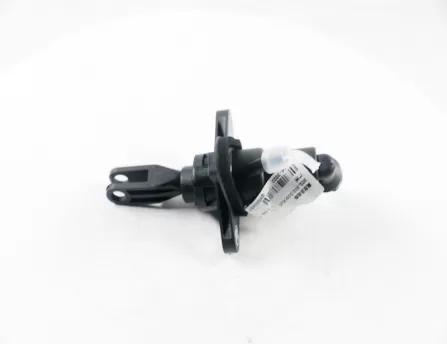 Clutch master cylinder  D20