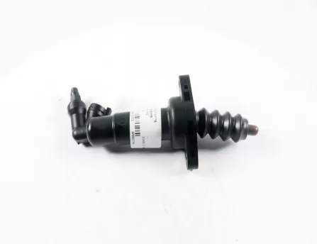 Clutch slave cylinder  E150