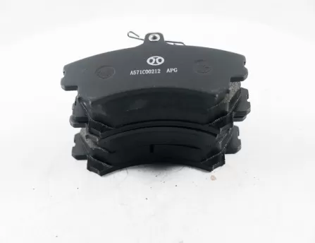 Front brake pads  E150