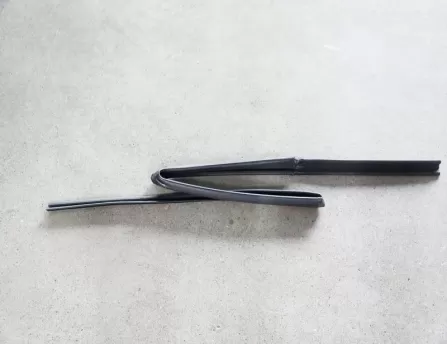 Glass mud tank rear left  Swift