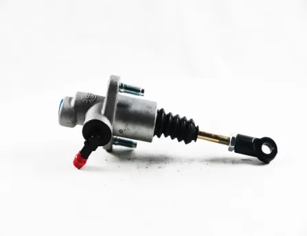 Clutch master cylinder  H530