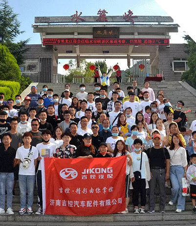 أظهر الفريق أظهر الفريق